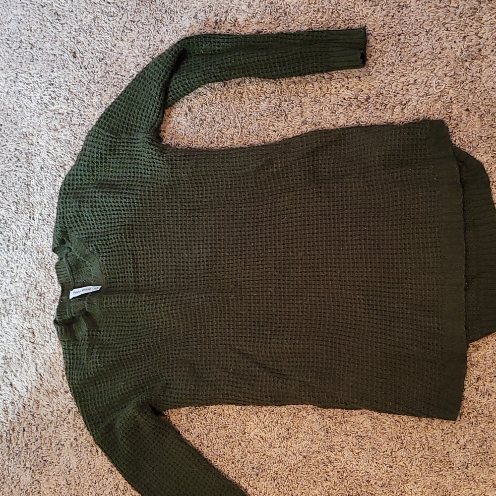 Womens green sweater